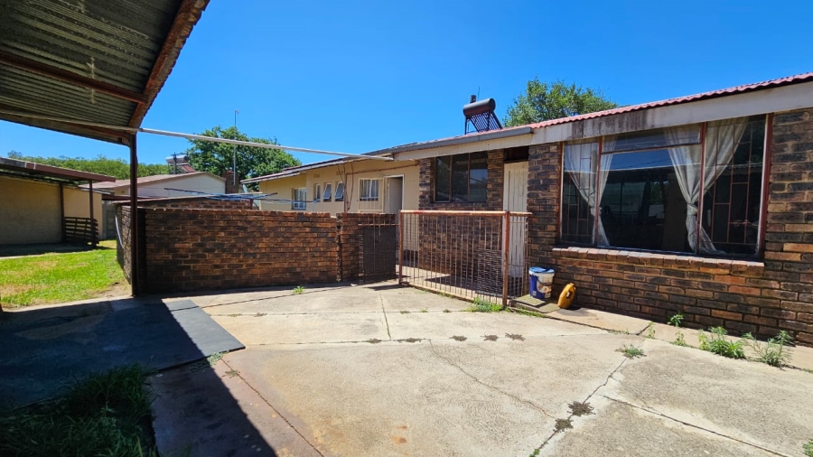 4 Bedroom Property for Sale in Sasolburg Ext 1 Free State